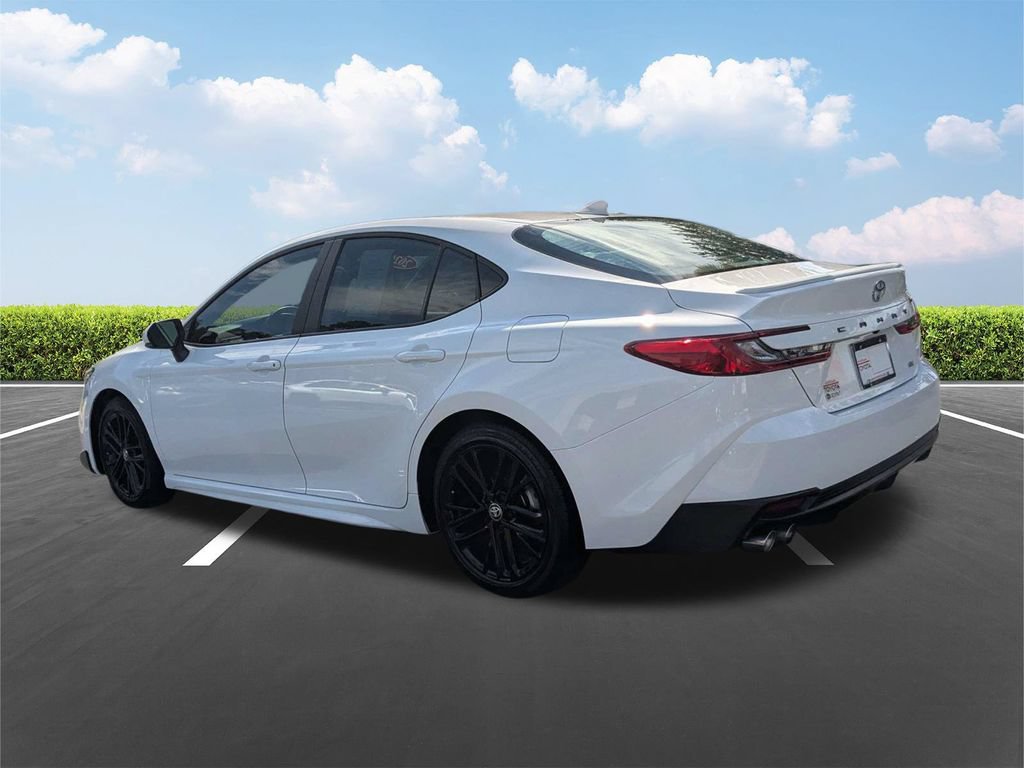 Used 2025 Toyota Camry SE FWD image 8