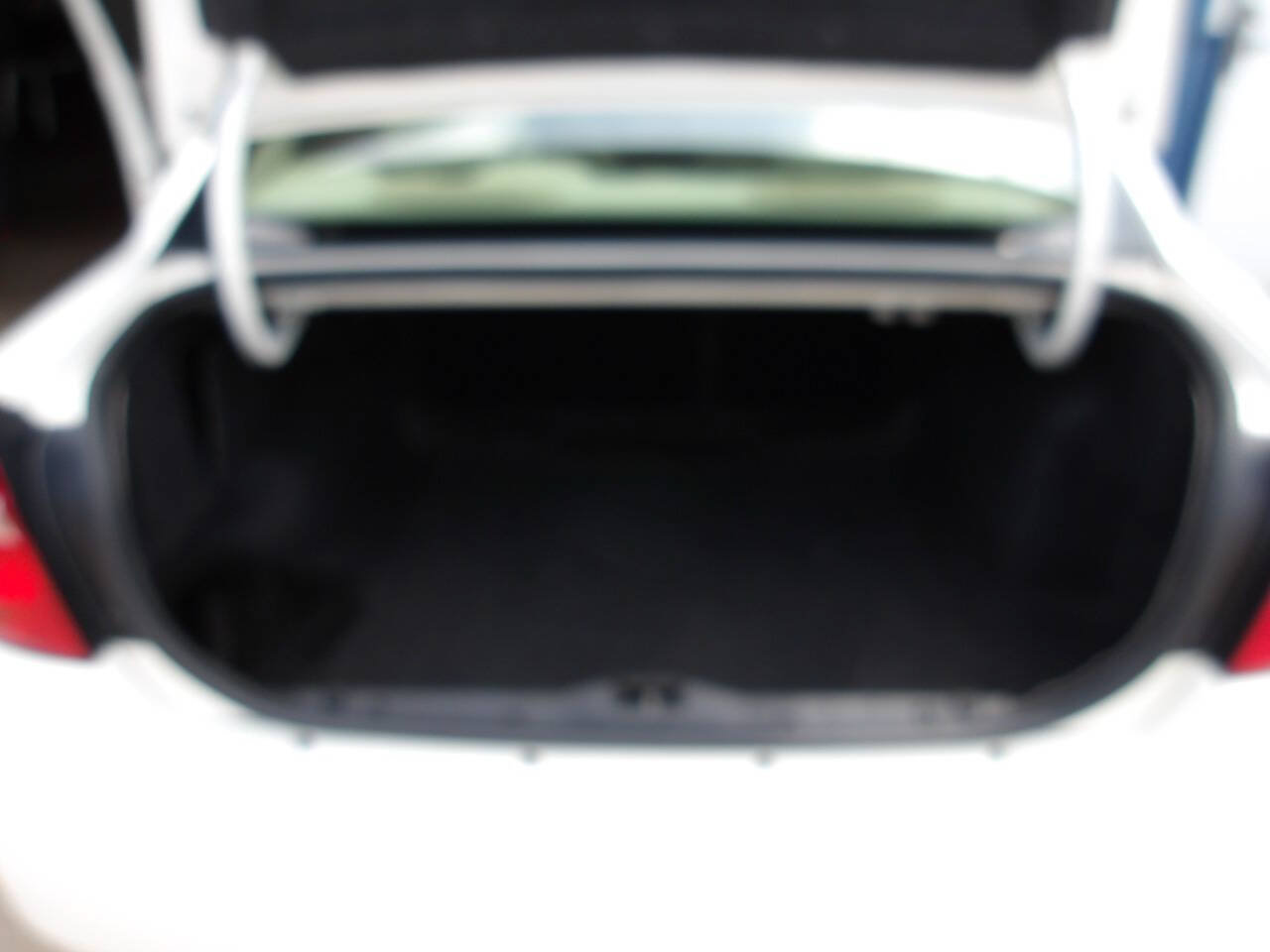 Used 2004 Chevrolet Malibu LS FWD image 20