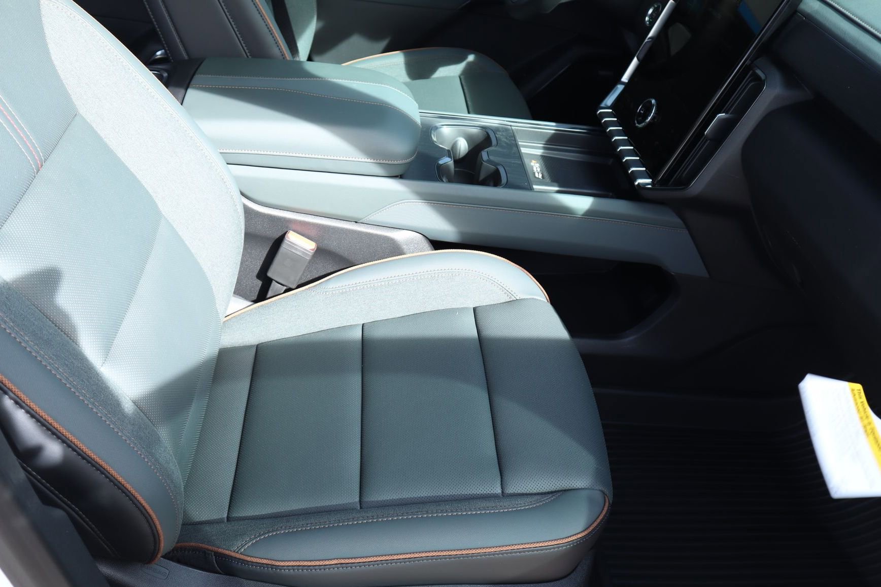 New 2026 GMC Acadia AT4 w/ Super Cruise Package image 16