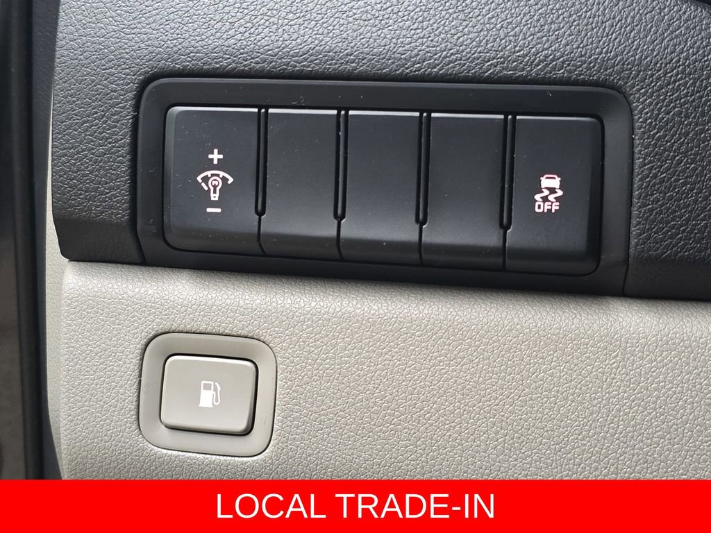 Used 2019 Kia Sedona LX image 27