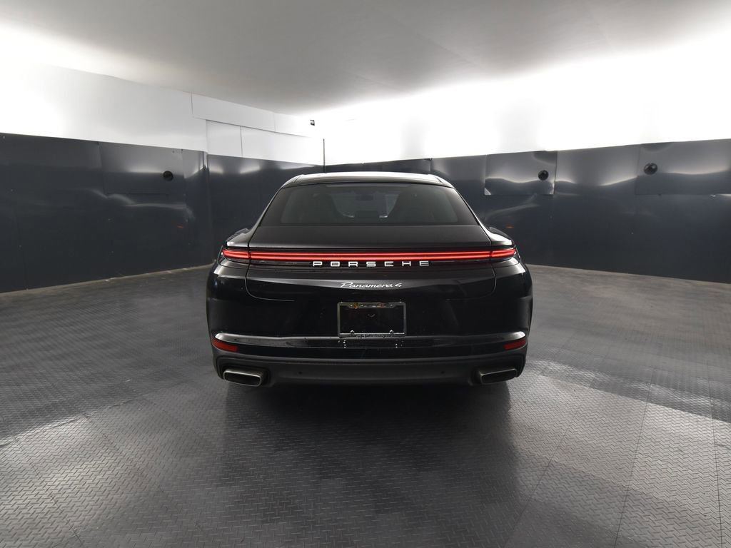 New 2025 Porsche Panamera 4 image 4
