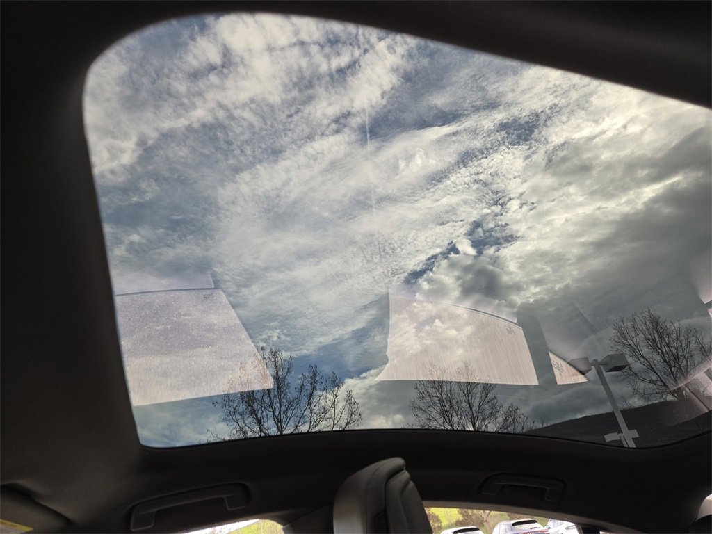 Used 2023 Porsche Taycan w/ Premium Package image 21