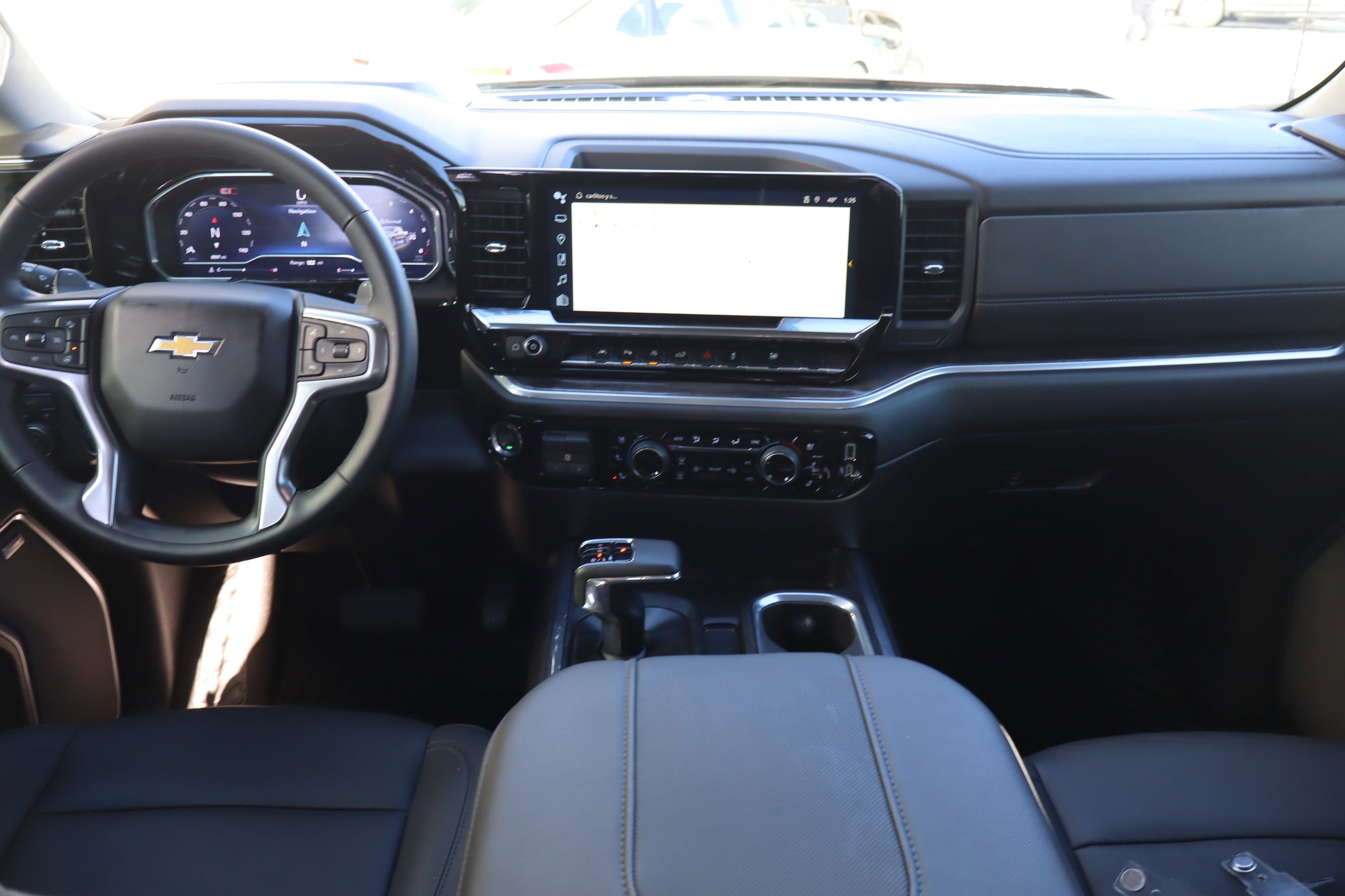 Used 2024 Chevrolet Silverado 1500 LTZ w/ Technology Package image 17