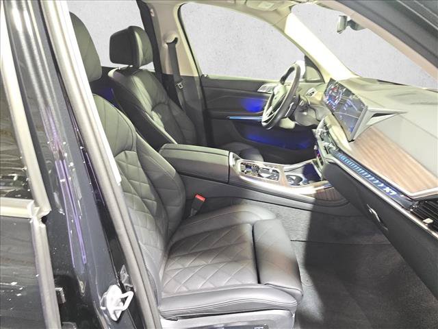 Used 2026 BMW X7 xDrive40i AWD/4WD image 10