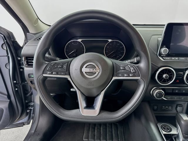 Used 2024 Nissan Sentra SV FWD image 12