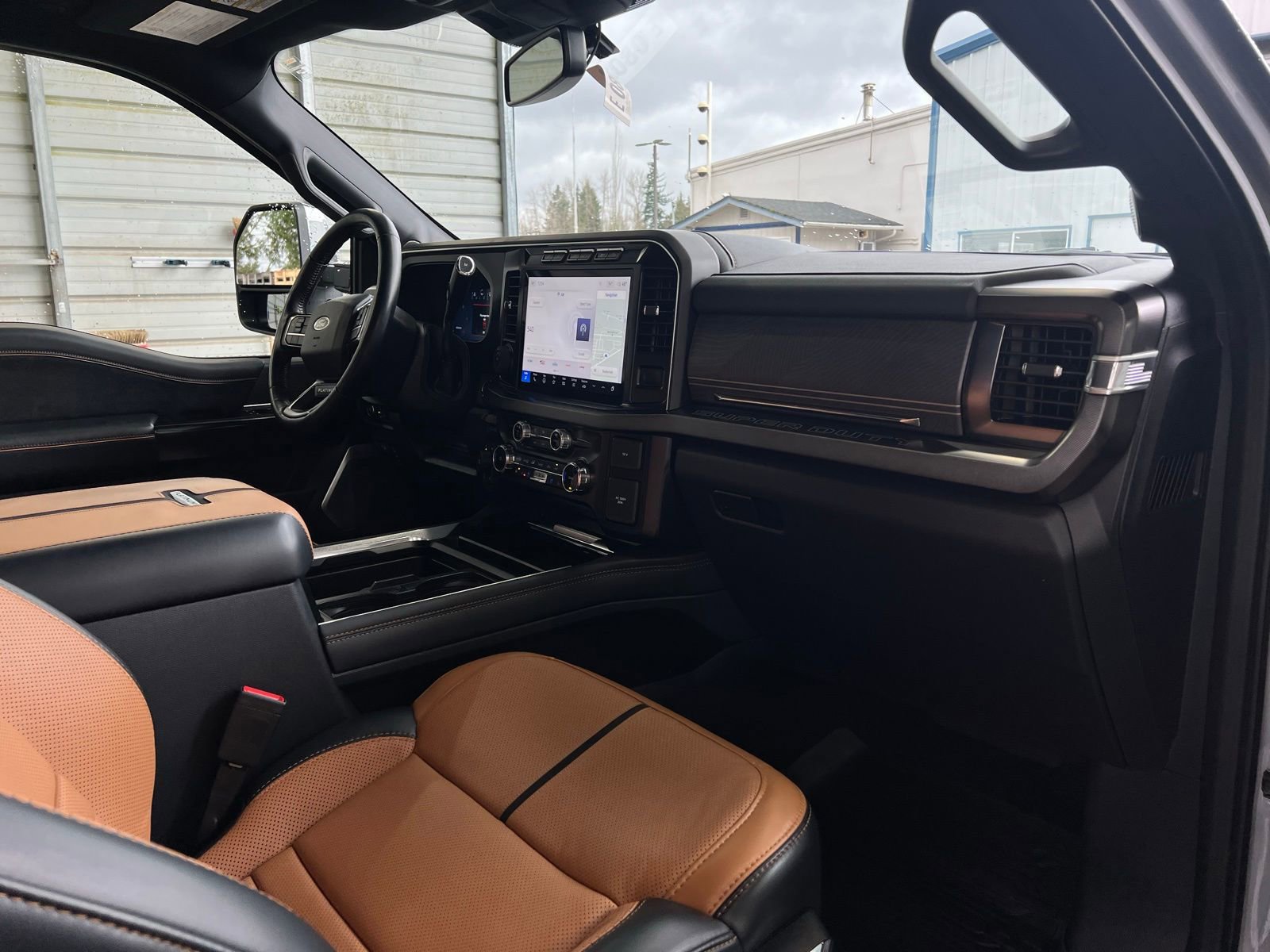 Used 2023 Ford F350 Platinum w/ FX4 Off-Road Package image 18