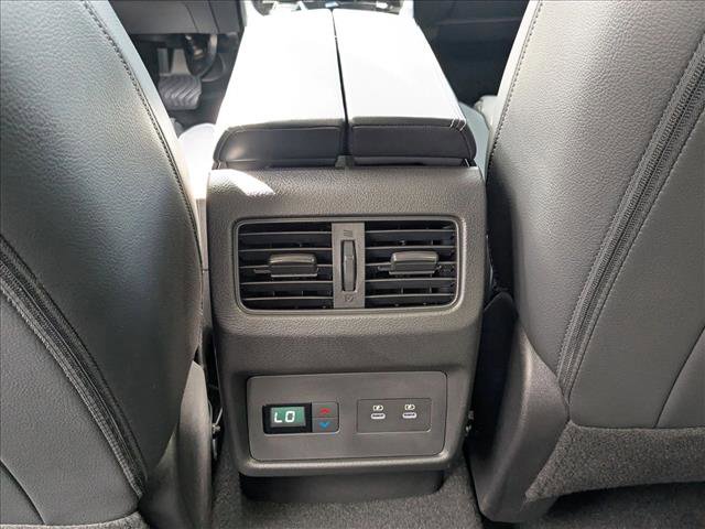 Certified 2025 Nissan Rogue SL w/ SL Premium Package FWD image 19