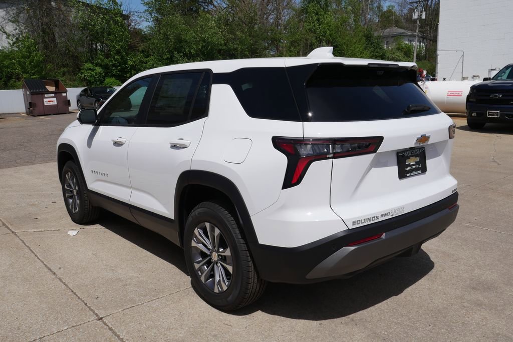 New 2026 Chevrolet Equinox LT w/ Convenience Package II AWD/4WD image 5