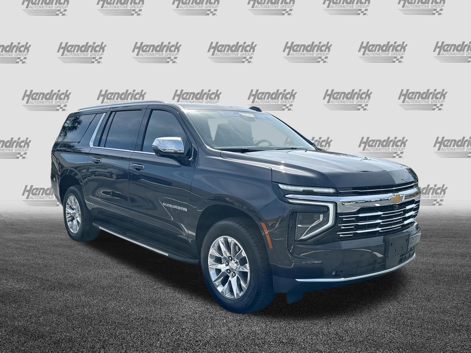 Used 2025 Chevrolet Suburban Premier RWD image 38