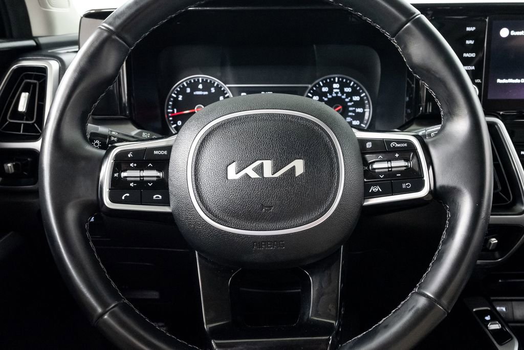 Used 2022 Kia Sorento S w/ Panoramic Sunroof Package image 13