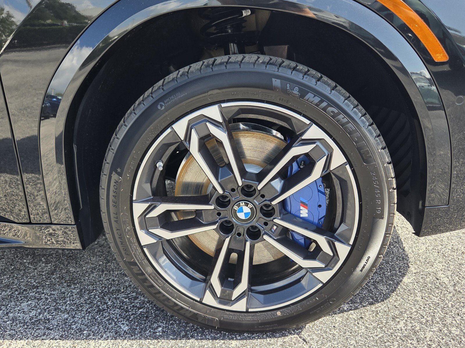 New 2026 BMW X2 xDrive28i w/ Technology Package AWD/4WD image 9