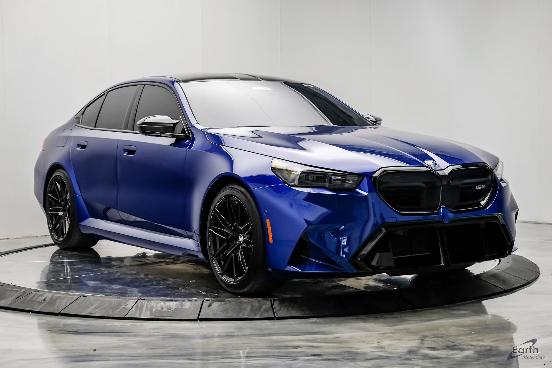 Used 2025 BMW M5 w/ Carbon Package AWD/4WD image 23