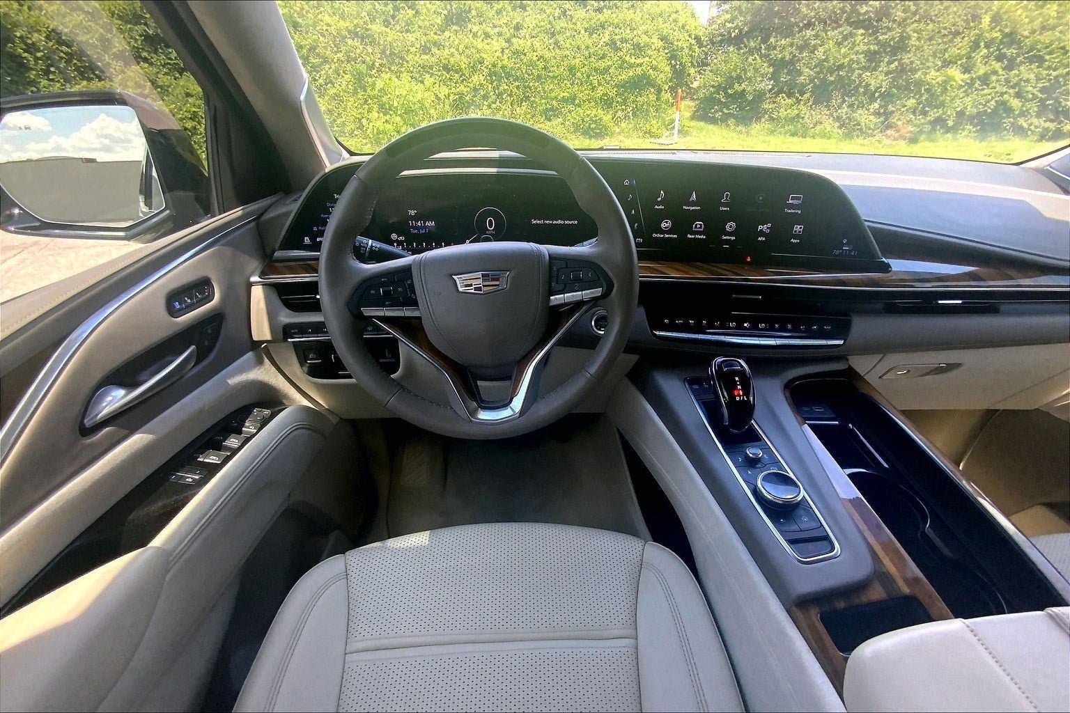 Certified 2024 Cadillac Escalade Sport Platinum w/ LPO, ONYX Package AWD/4WD image 5