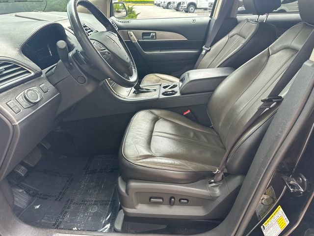 Used 2013 Lincoln MKX FWD image 10