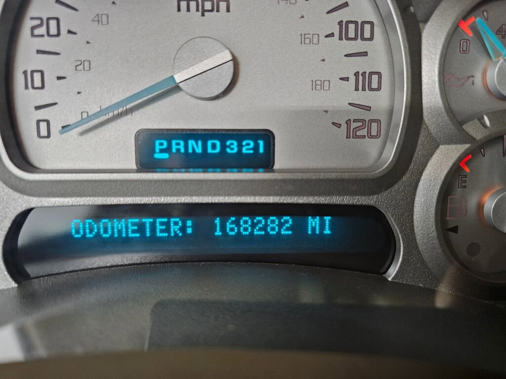 Used 2004 Buick Rainier CXL image 25