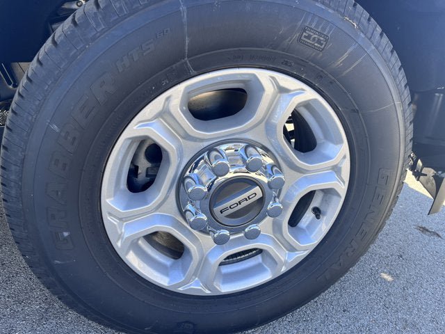 New 2026 Ford F350 XLT w/ 360-Degree Camera Package RWD image 15