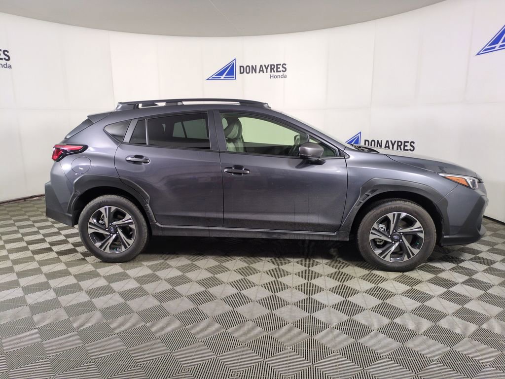 Used 2024 Subaru Crosstrek 2.0i Premium image 9