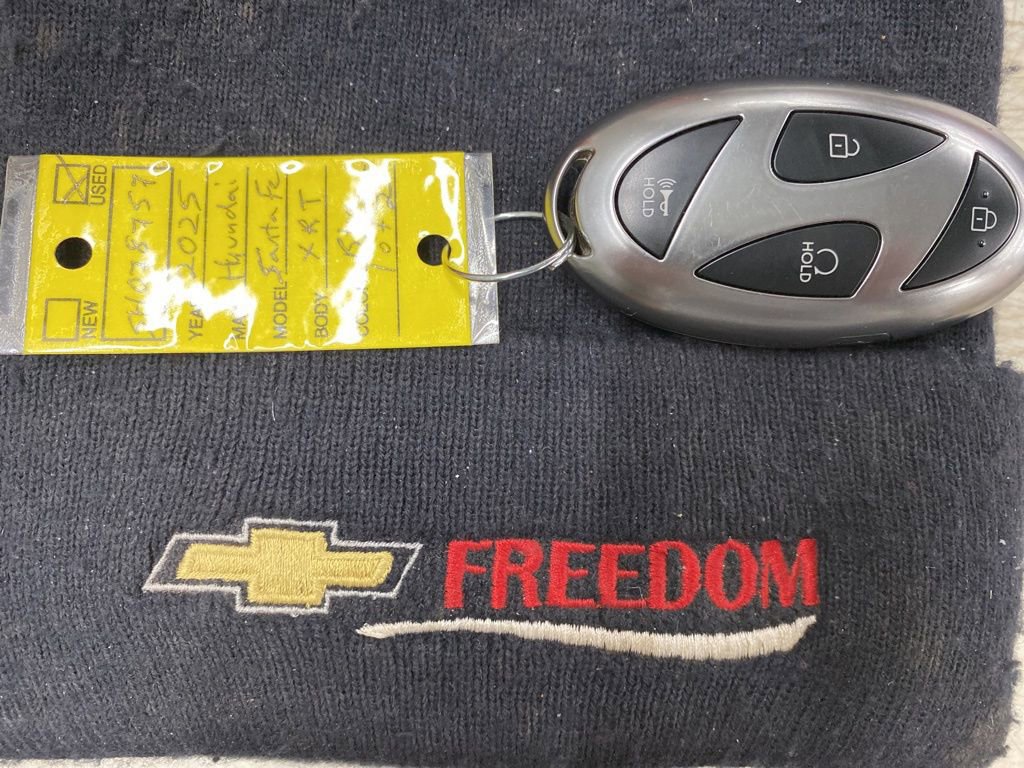 Used 2025 Hyundai Santa Fe XRT image 29