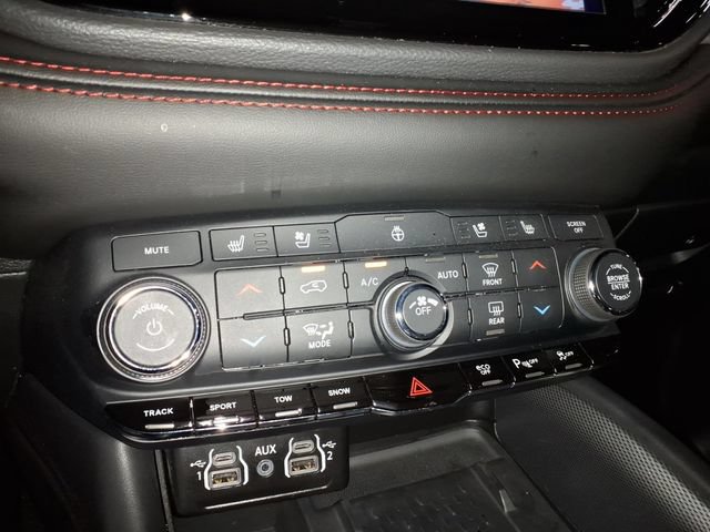 Used 2026 Dodge Durango GT w/ Tow 'N Go Package AWD/4WD image 13
