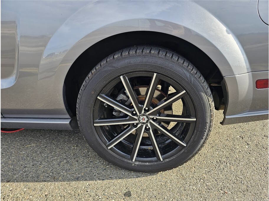 Used 2007 Ford Mustang GT RWD image 9