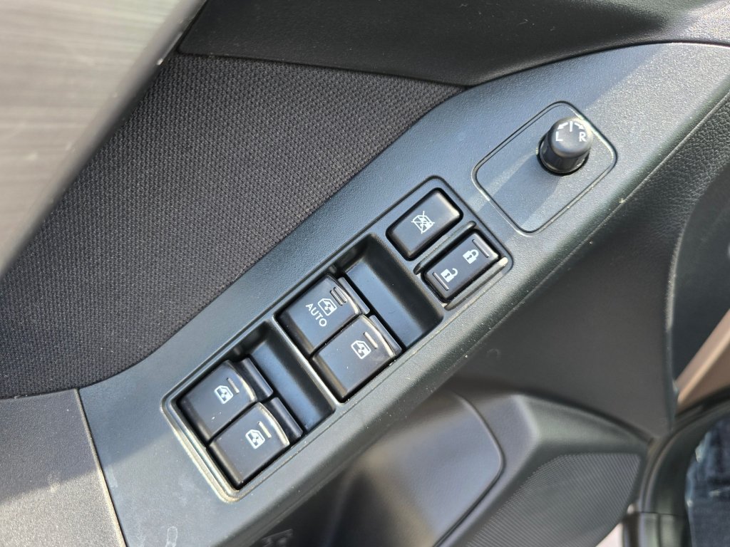 Used 2015 Subaru Forester 2.5i Premium AWD/4WD image 29