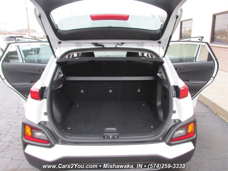 Used 2020 Hyundai Kona SE FWD image 14