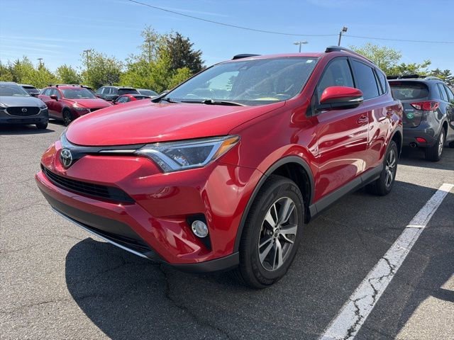 Used 2017 Toyota RAV4 XLE FWD image 3