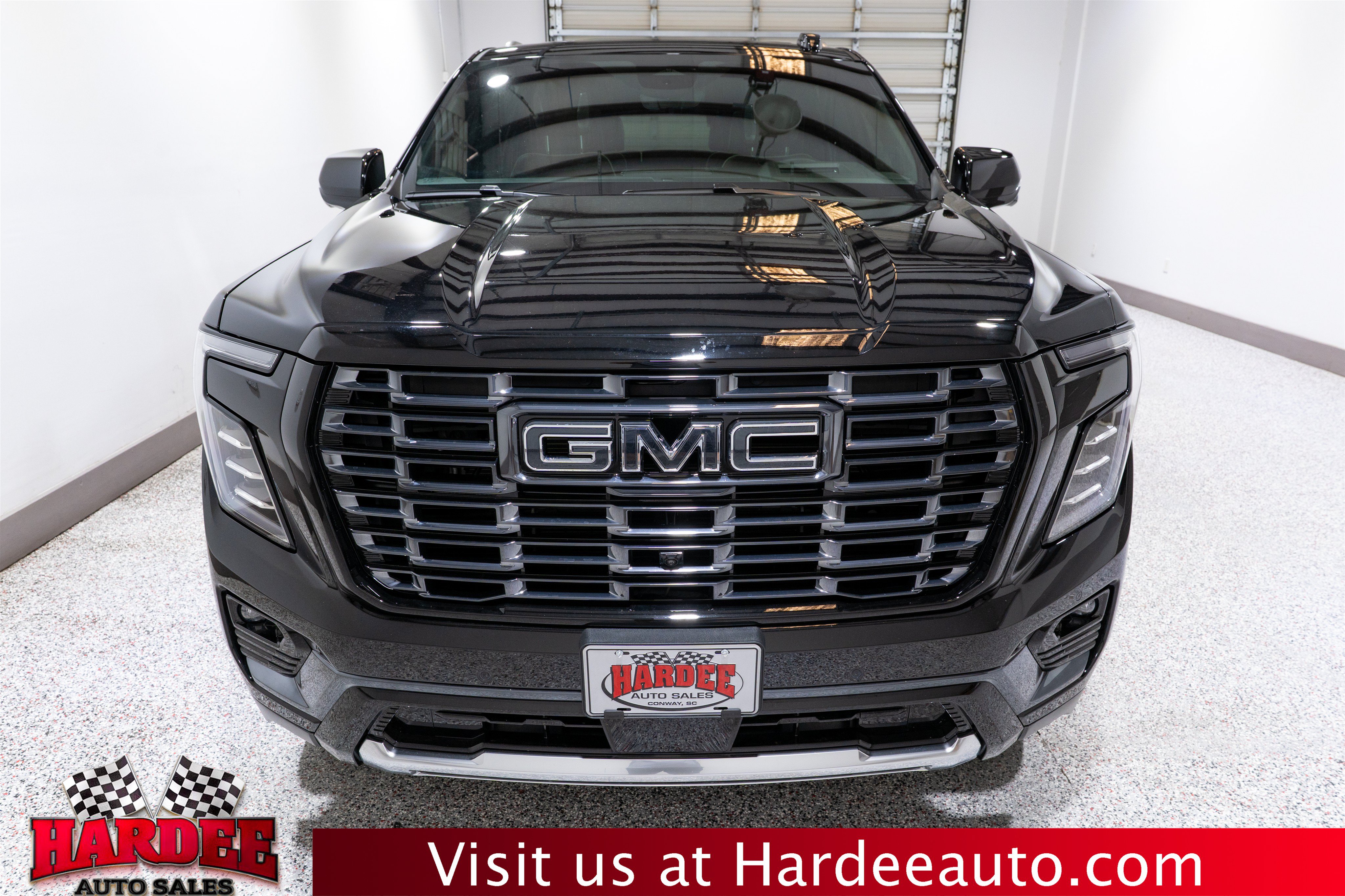 Used 2026 GMC Yukon Denali Ultimate w/ LPO, Floor Liner Package AWD/4WD image 7
