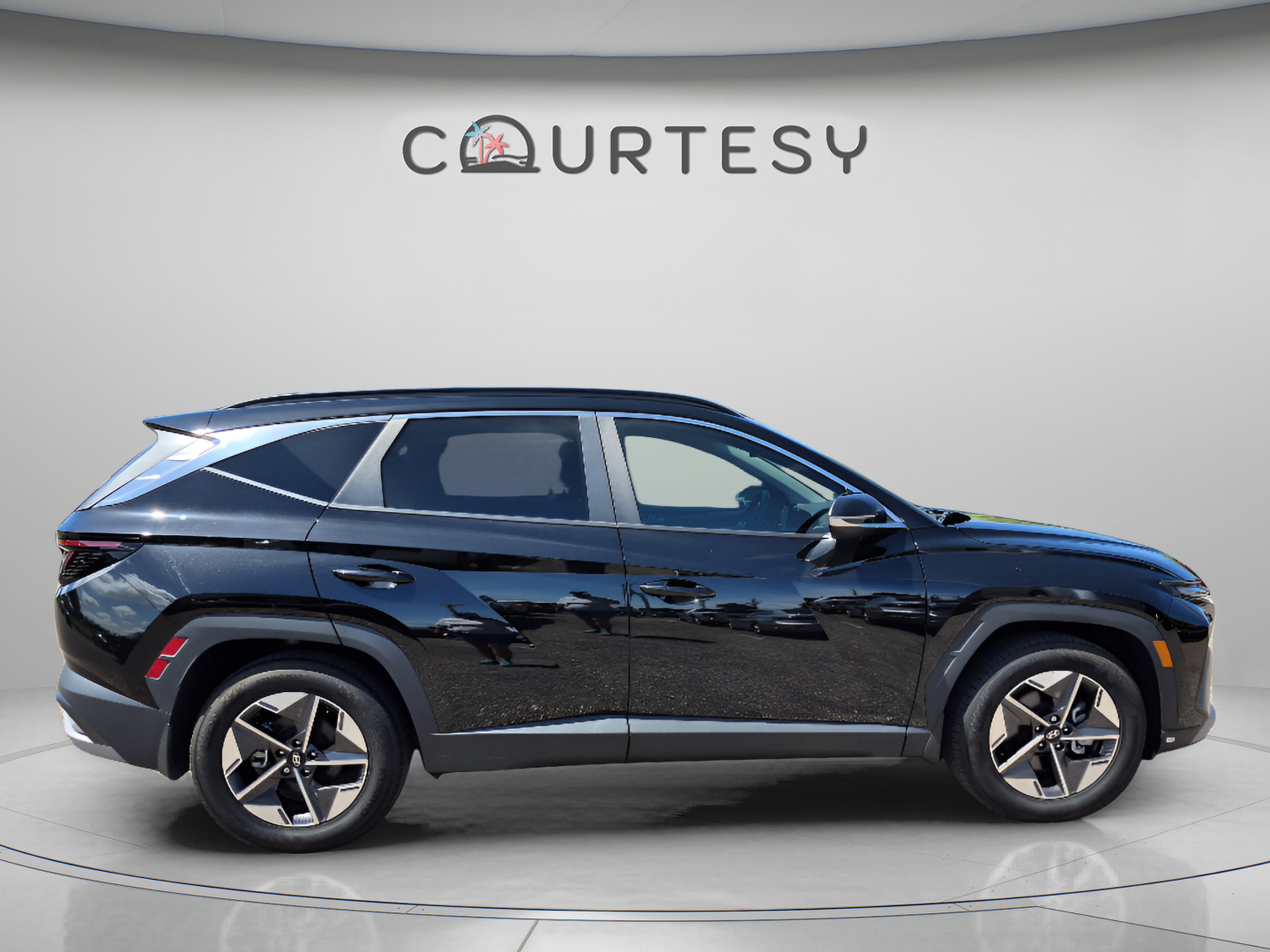 Certified 2025 Hyundai Tucson SEL FWD image 6