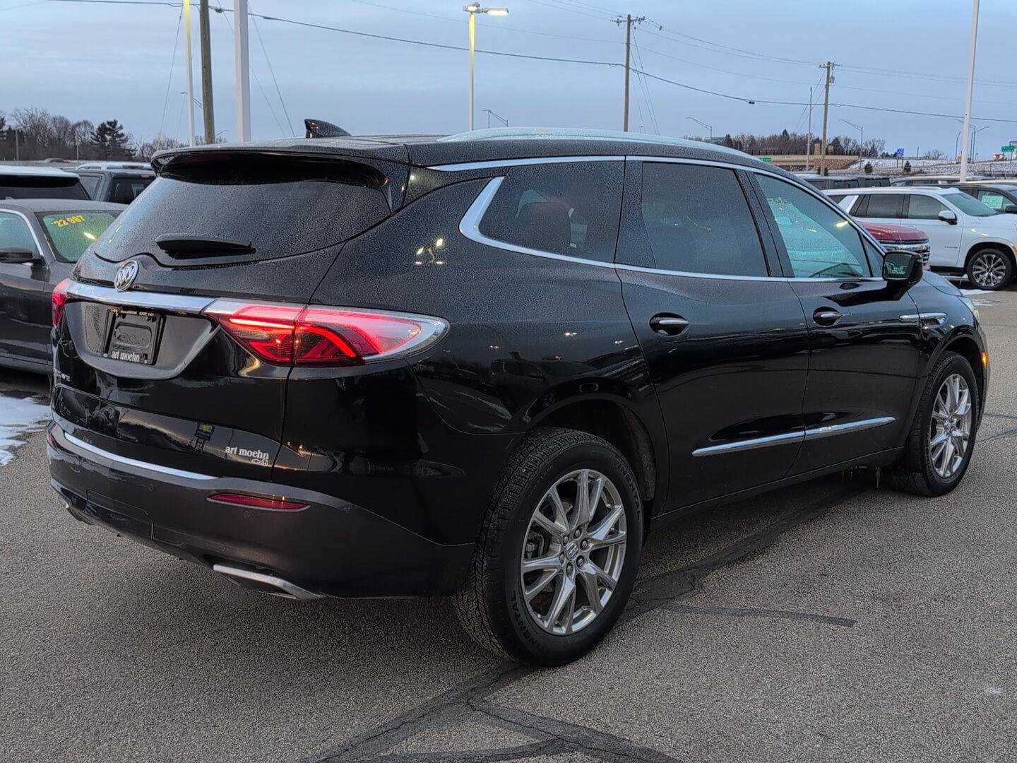 Used 2024 Buick Enclave Essence w/ Experience Buick Package image 7