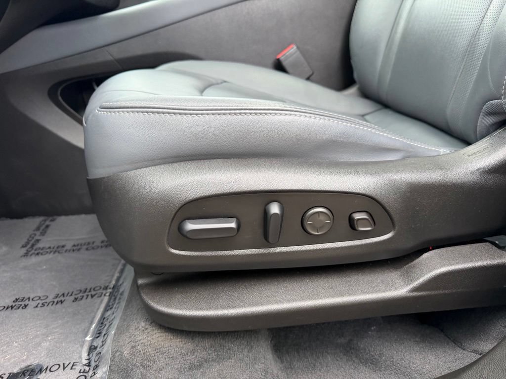 Used 2021 Buick Enclave Premium w/ Sun and Sites Package AWD/4WD image 15