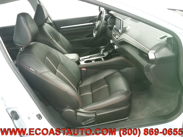 Used 2023 Nissan Altima 2.5 SR FWD image 14