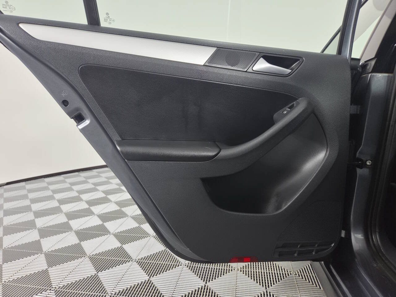 Used 2014 Volkswagen Jetta GLI FWD image 19