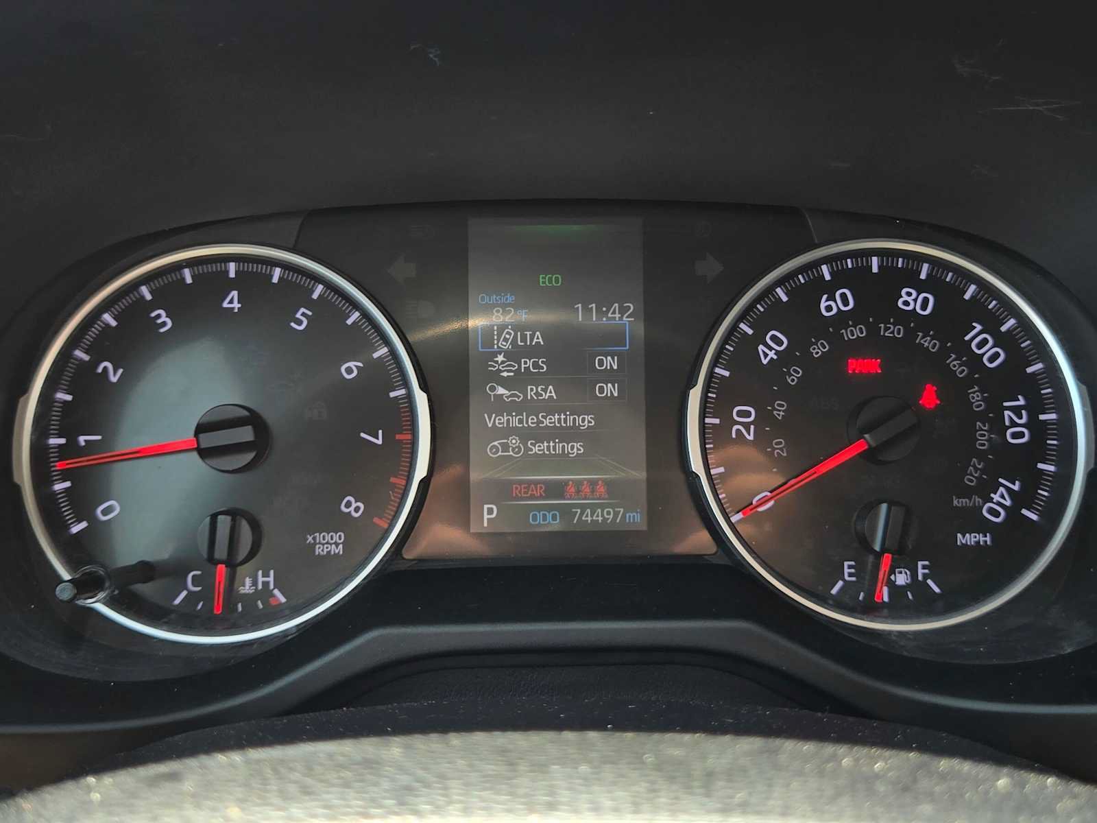 Certified 2021 Toyota RAV4 LE AWD/4WD image 28