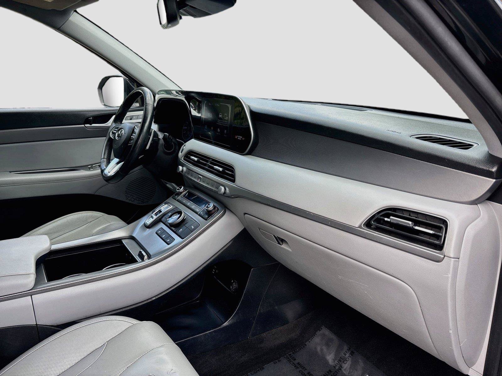 Used 2020 Hyundai Palisade SEL w/ Premium Package FWD image 28