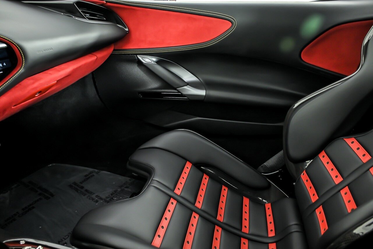 Used 2022 Ferrari SF90 Spider image 46