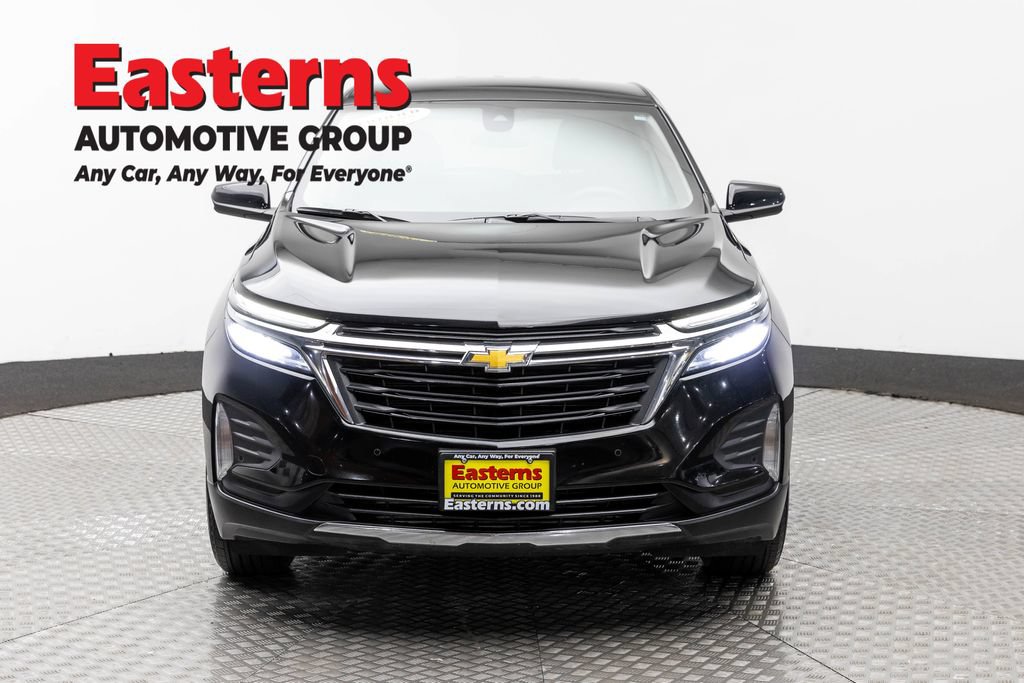 Used 2023 Chevrolet Equinox LT FWD image 2