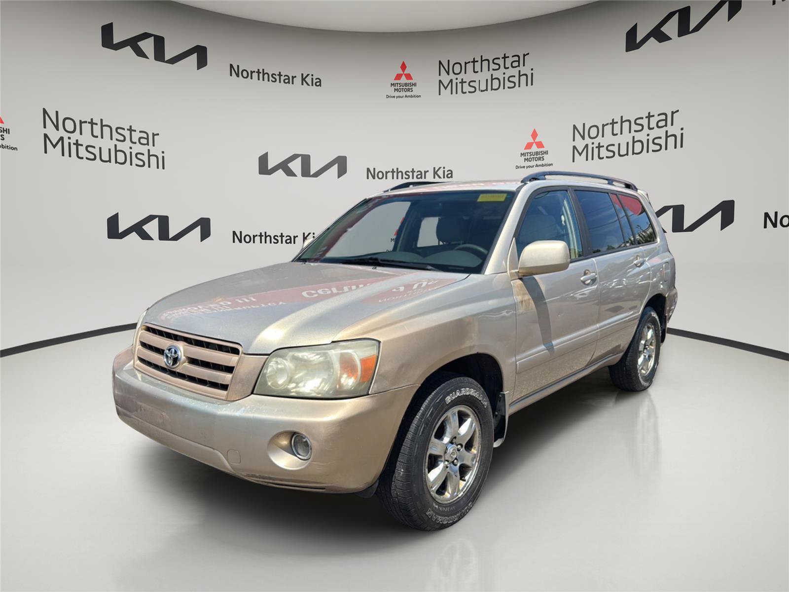 Used 2004 Toyota Highlander 2WD V6 image 1