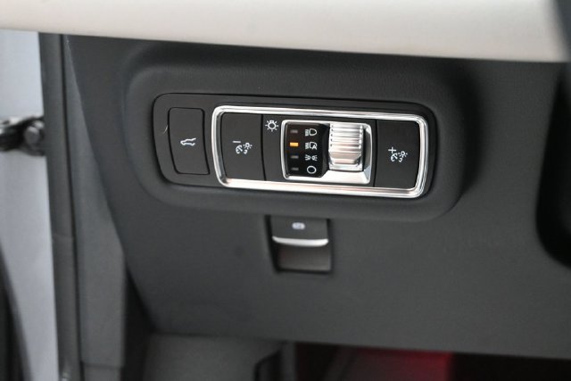 Certified 2024 Lincoln Nautilus Premier w/ Equipment Group 102A AWD/4WD image 11