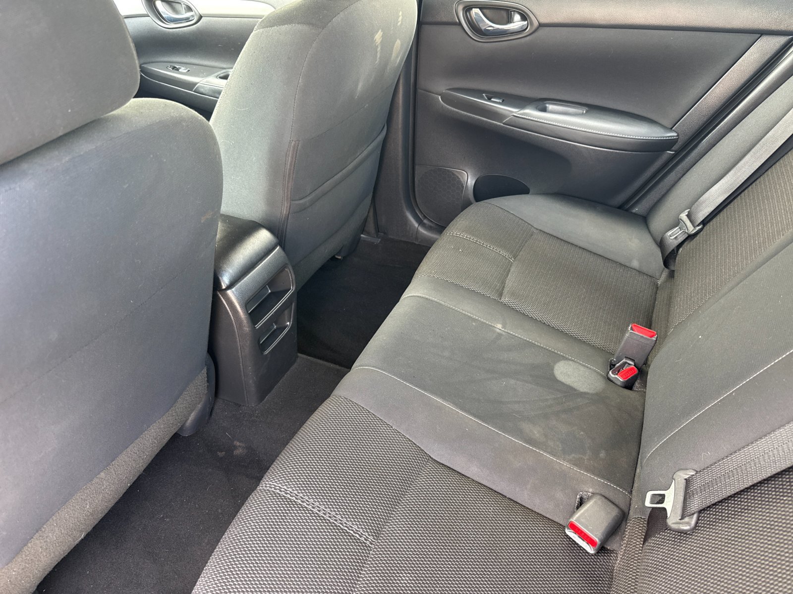 Used 2018 Nissan Sentra S FWD image 11