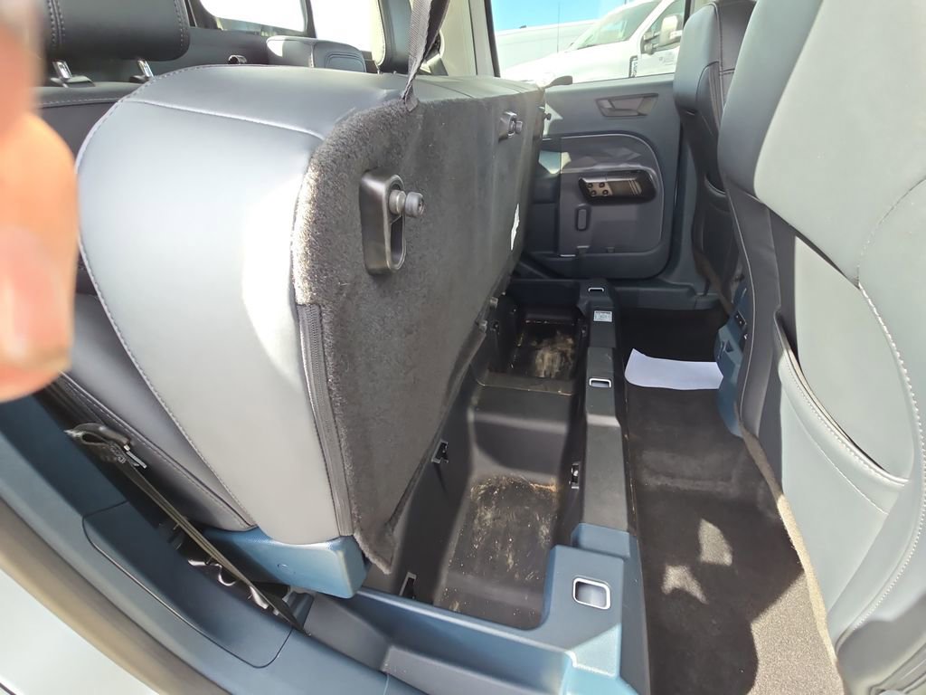 Used 2025 Ford Maverick Lariat w/ Black Appearance Package image 20