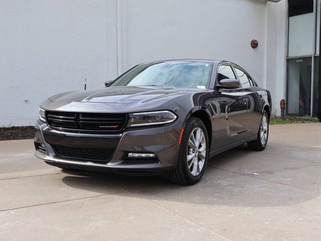 Used 2022 Dodge Charger SXT w/ Driver Convenience Group image 4