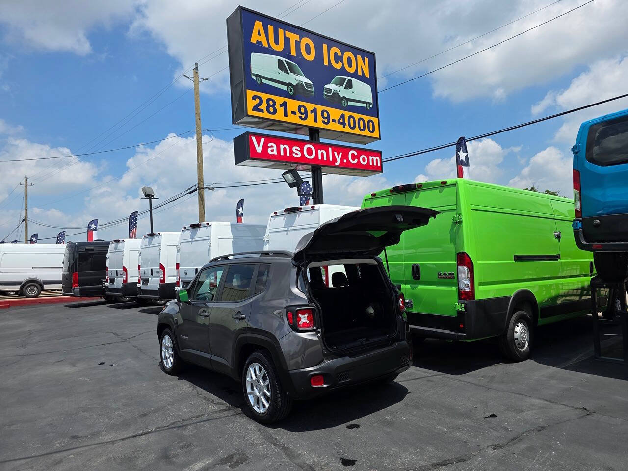 Used 2020 Jeep Renegade Latitude FWD image 21