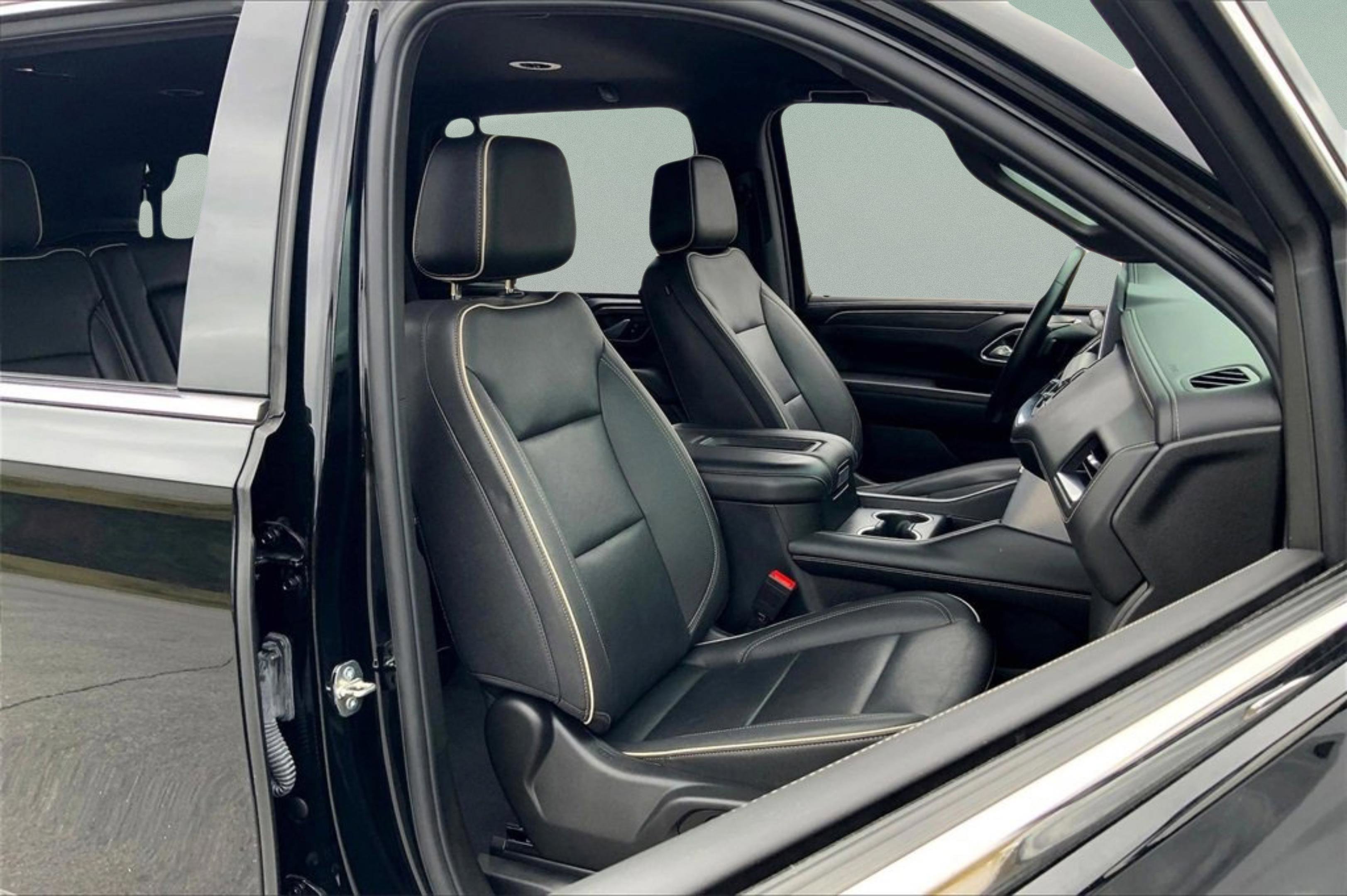 Used 2023 GMC Yukon SLT image 10