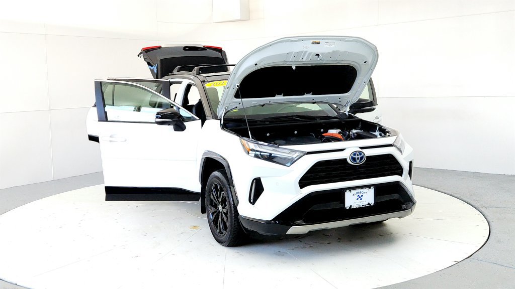 Certified 2024 Toyota RAV4 XSE w/ Advanced Technology Package AWD/4WD image 9