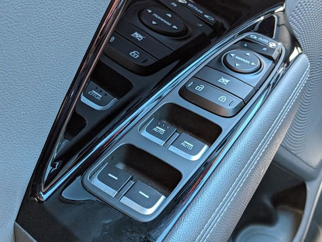 Used 2019 Kia Niro EX FWD image 20
