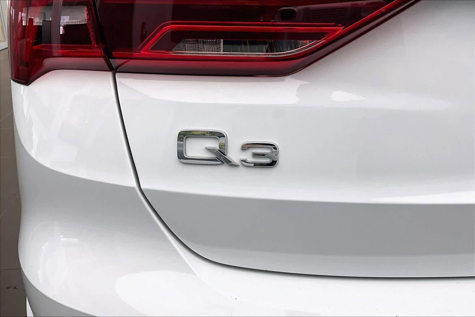 Used 2024 Audi Q3 2.0T Premium AWD/4WD image 33