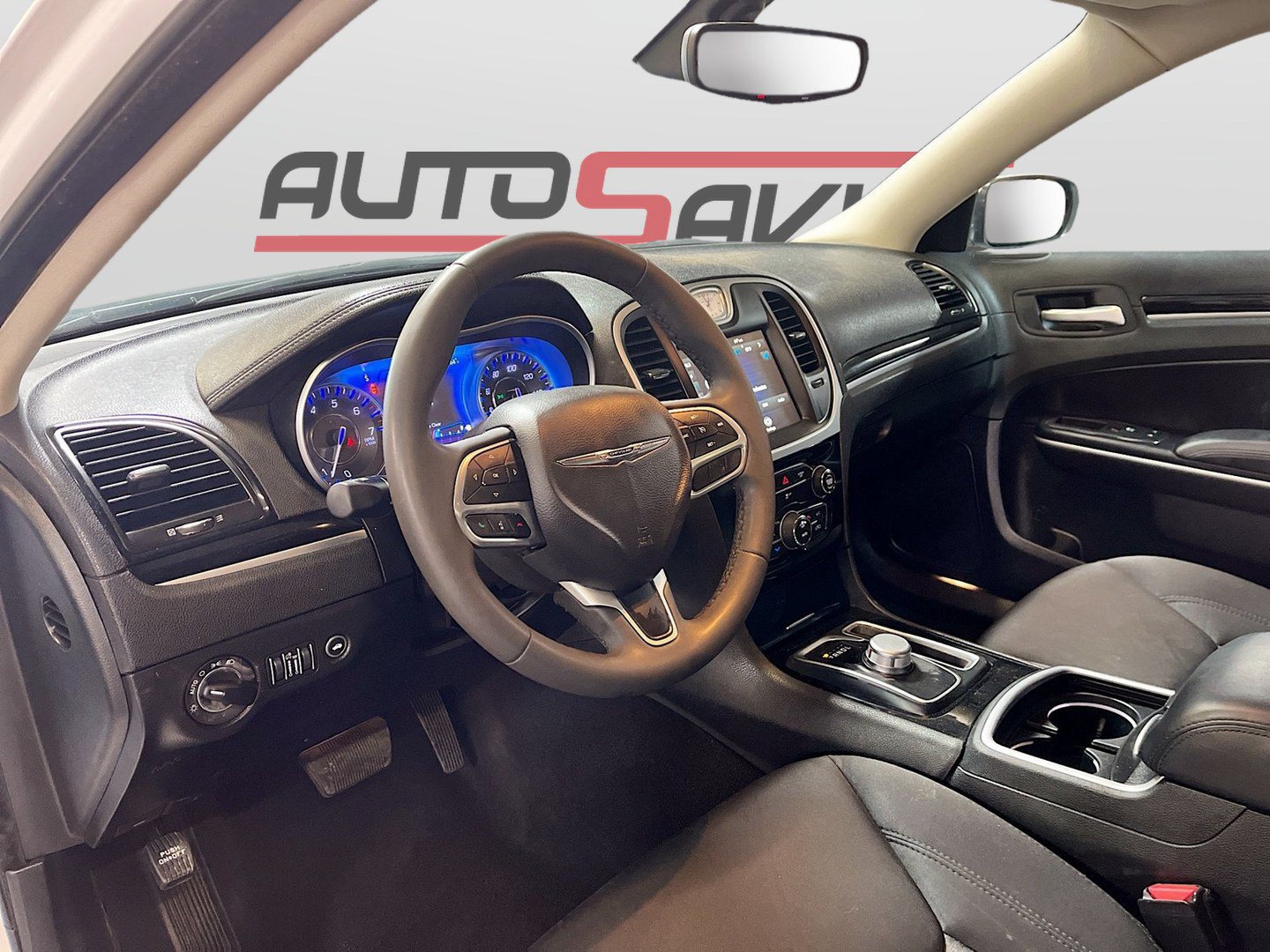Used 2023 Chrysler 300 Touring RWD image 9