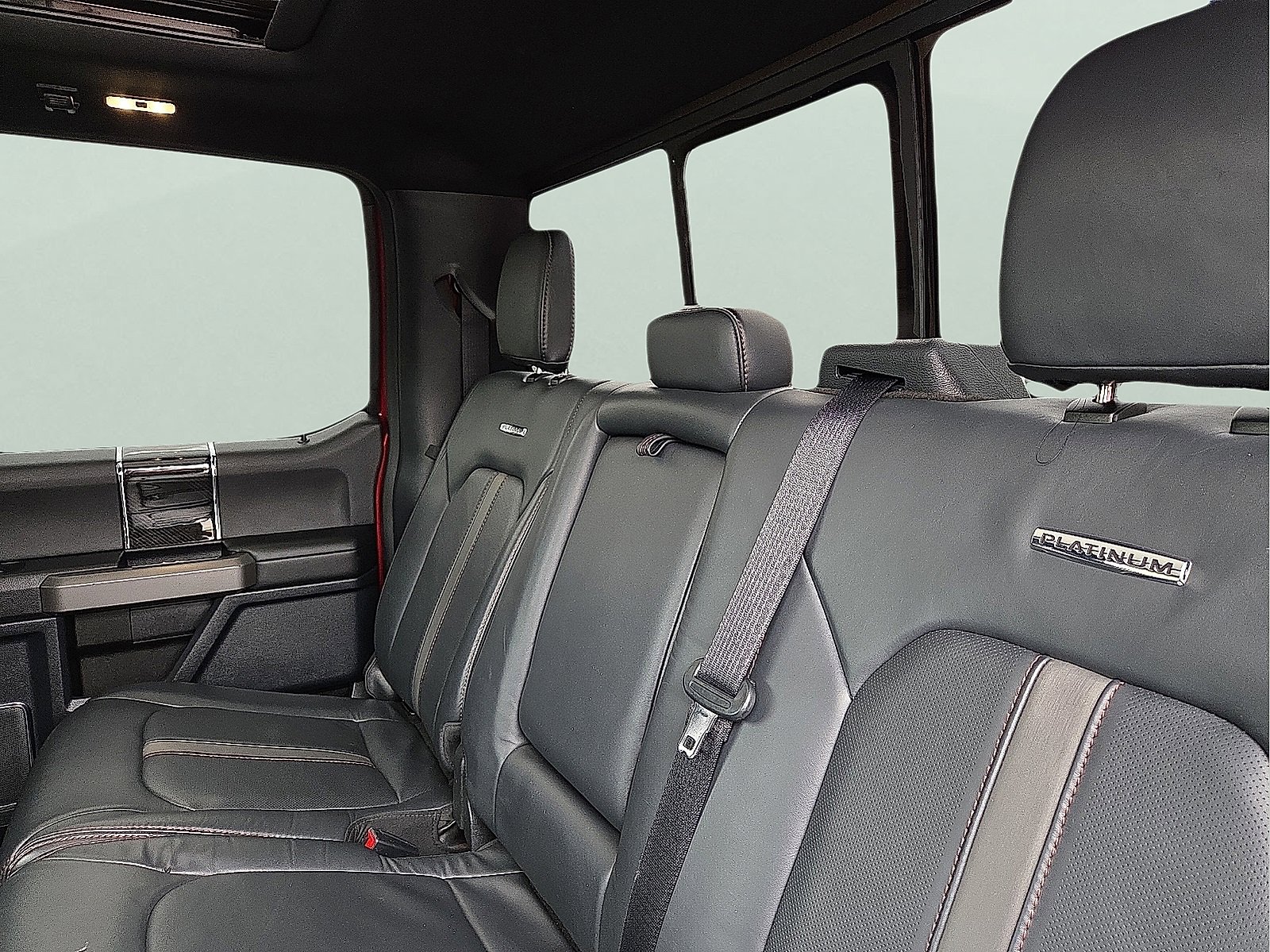 Used 2022 Ford F350 Platinum w/ Tremor Off-Road Package image 10