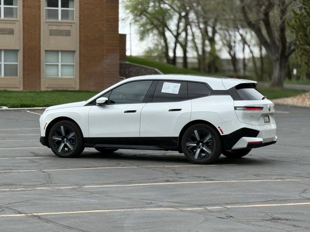 Certified 2023 BMW iX xDrive50 w/ Sport Package image 7